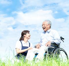 京都市右京区で有料老人ホームの介護職☆遅番急募！